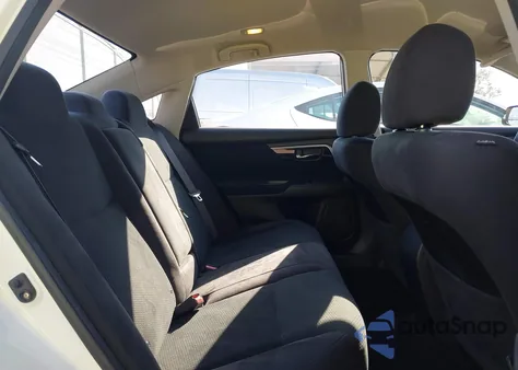 2014 Nissan Altima 2.5 S z USA, uszkodzony, nr VIN 1N4AL3APXEN335145